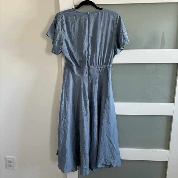 Petal + Pup Amanda Hi Lo Tie Front Dress Blue Small - Picture 3 of 8